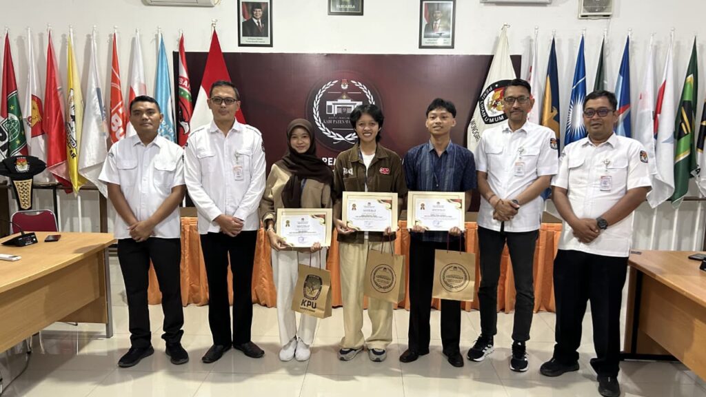 Isi Libur Semester dengan Aksi Nyata, Tiga Mahasiswa Ilmu Komunikasi Magang di KPU Wonogiri